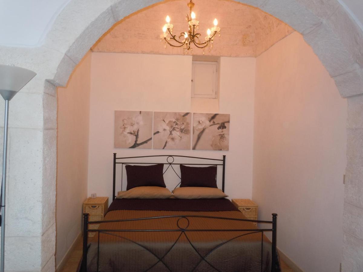 Casa Josephina - Three Level Stone Home With Balcony, 2 Roof Terraces & Sea Views Ostuni Dış mekan fotoğraf