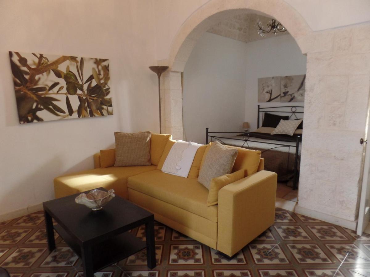 Casa Josephina - Three Level Stone Home With Balcony, 2 Roof Terraces & Sea Views Ostuni Dış mekan fotoğraf