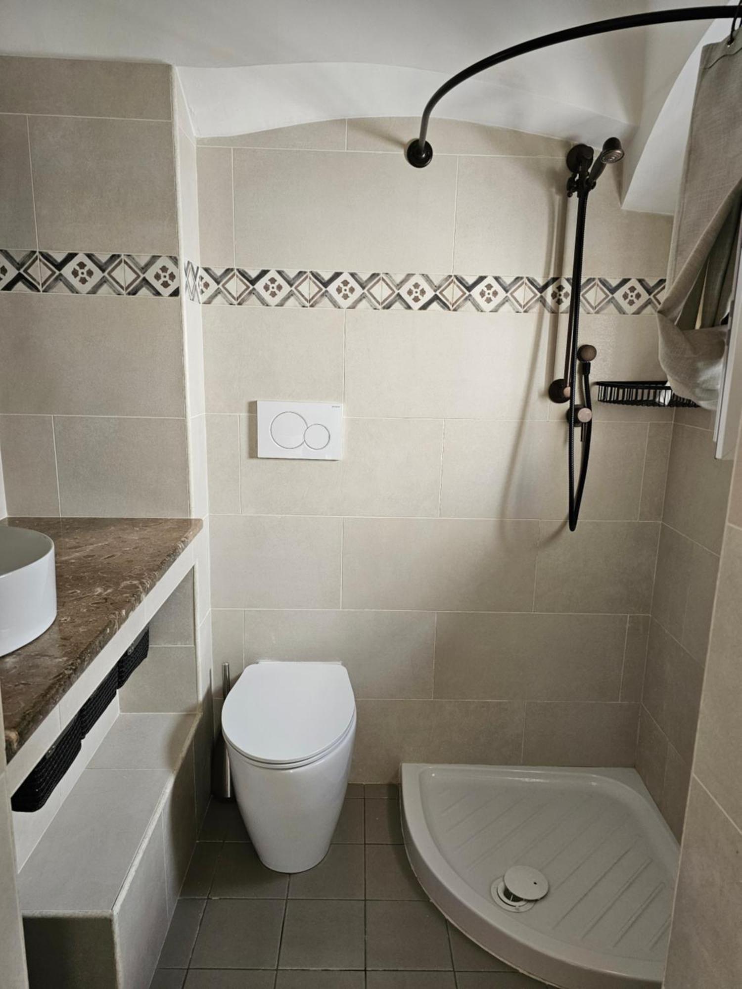 Casa Josephina - Three Level Stone Home With Balcony, 2 Roof Terraces & Sea Views Ostuni Dış mekan fotoğraf